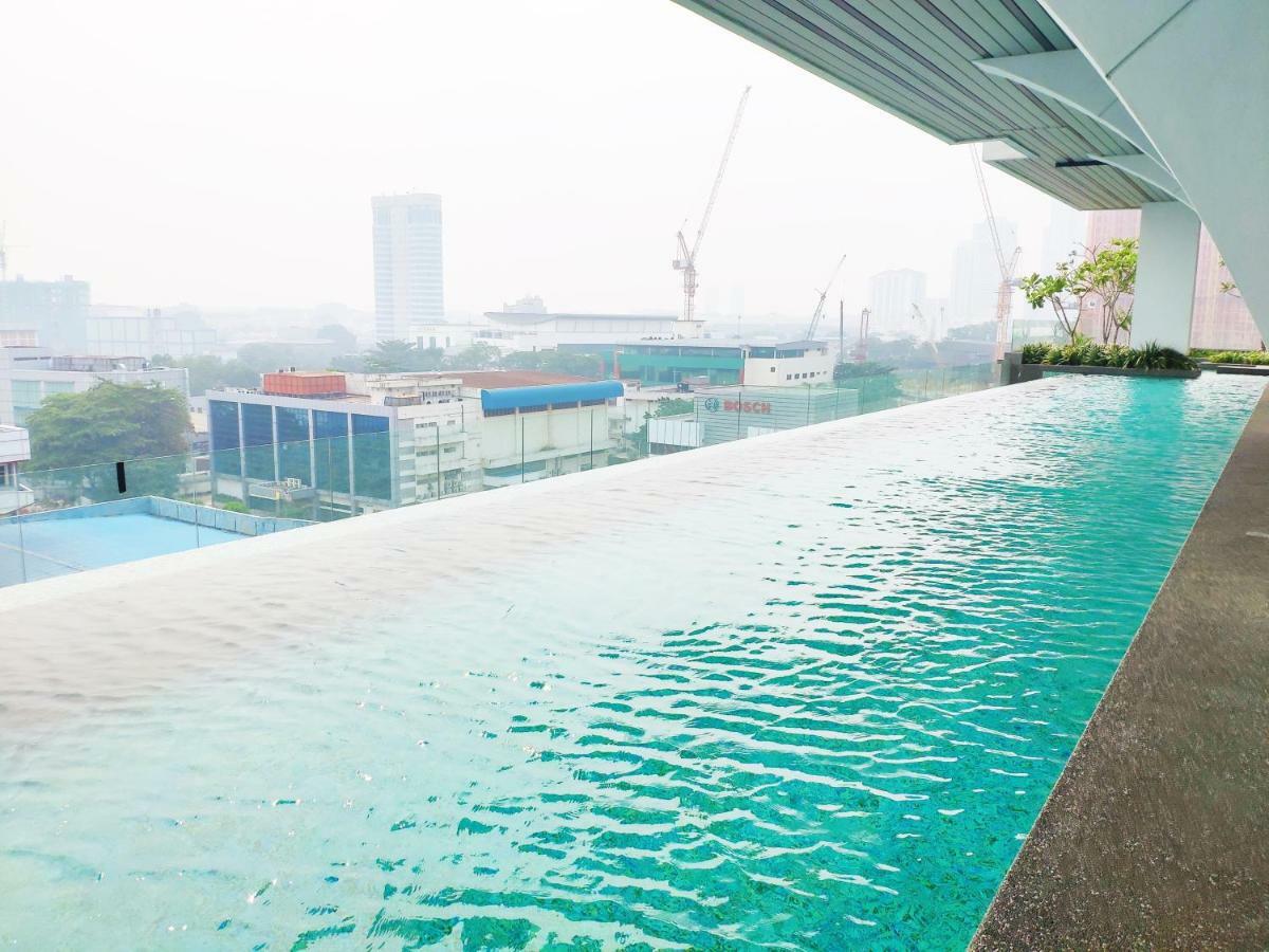 5-Star Apartment + Infinity Pool, 4 Pax, 1 Min To Jaya One 페탈링자야 외부 사진